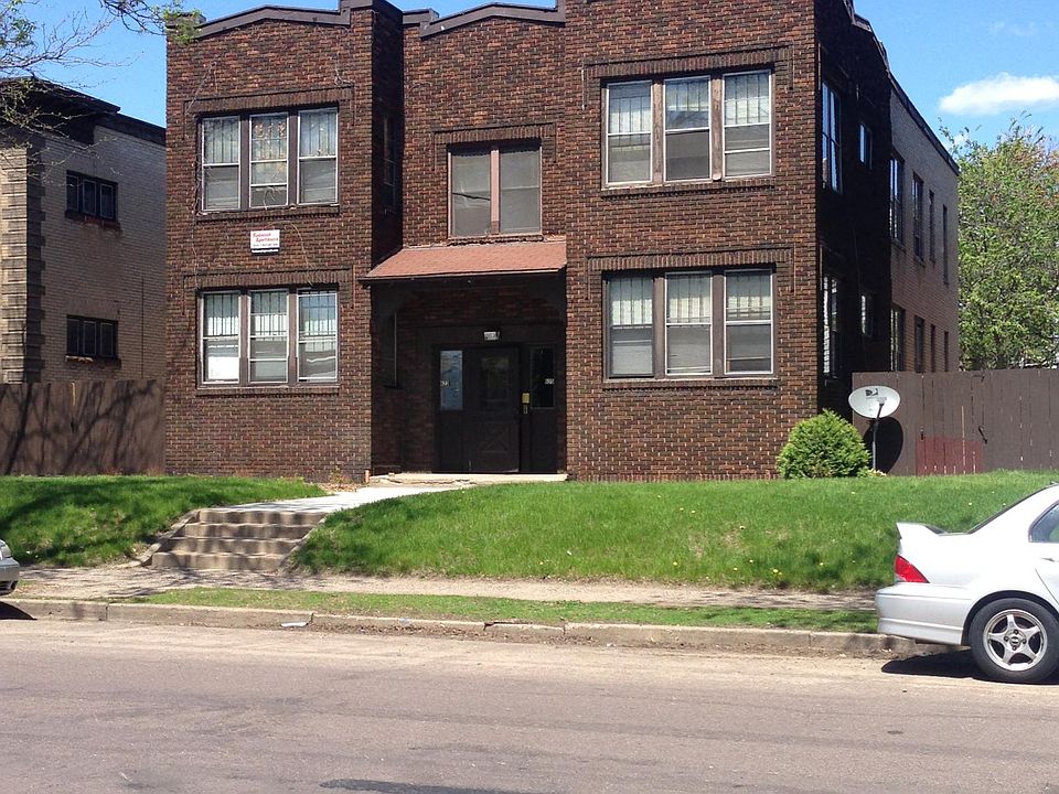 1st image of 219 8th Ave SE APT B