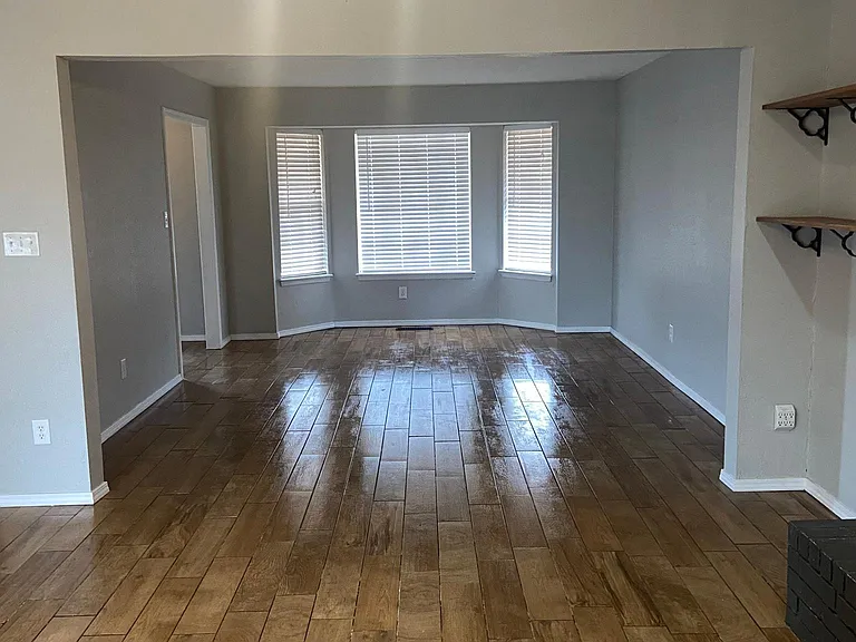1600 Ridgemont Cir — Photo 6