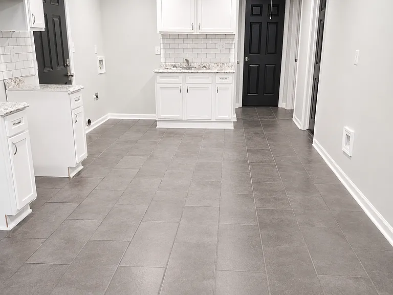 804 Boston St — Photo 6