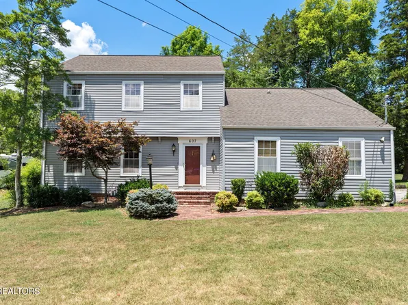 607 Woodland Dr, Clinton, TN 37716