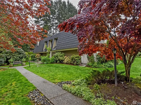 9807 NE 124th St APT 201, Kirkland, WA 98034