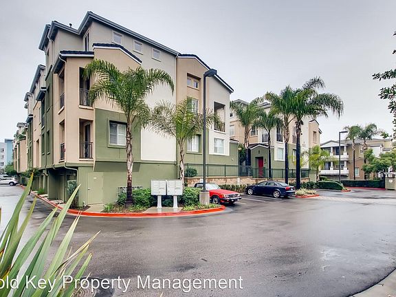 3rd image of 8861 Tribeca Cir