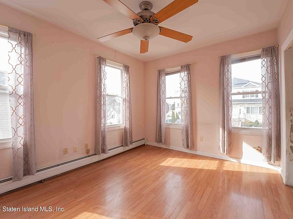 4th image of 29 Windom Ave