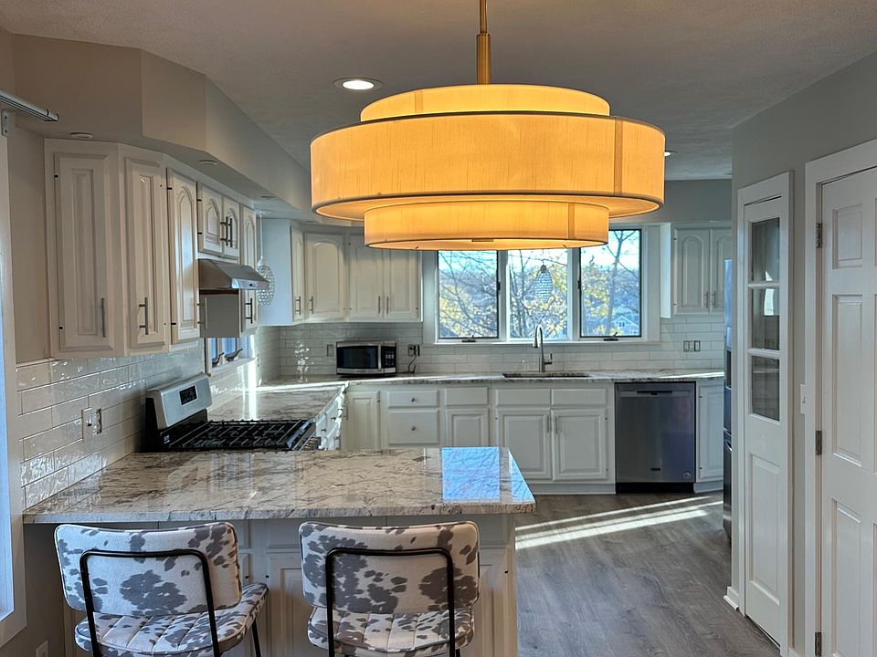 1st image of 81 Kensington Ln Floor 2