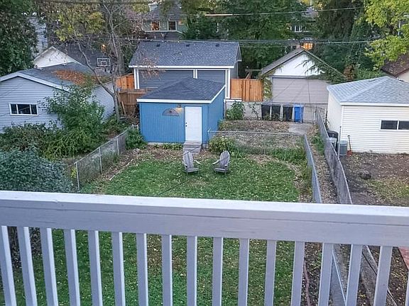 4th image of 1832 W Greenleaf Ave #2