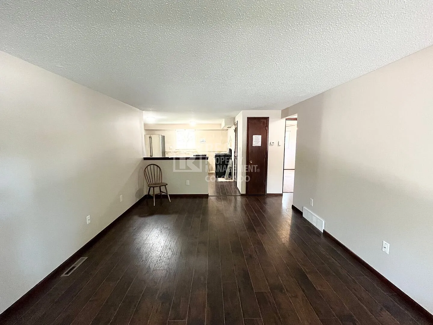 Spacious 2-bedroom, 1-bath duplex with Updated Kitchen Great Location Move-In Ready — Photo 2