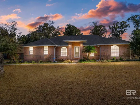 10690 Magnolia Ln, Lillian, AL 36549