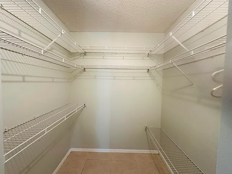 5165 Foxhall Pl — Photo 10