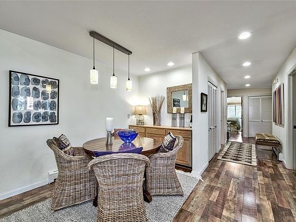 3rd image of 939 Incline Way #199