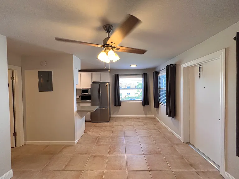 215 Circle Dr #25 — Photo 3
