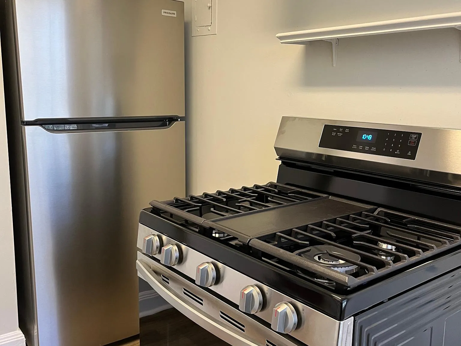 1 bed, 840 sqft, $1,150 — Photo 1