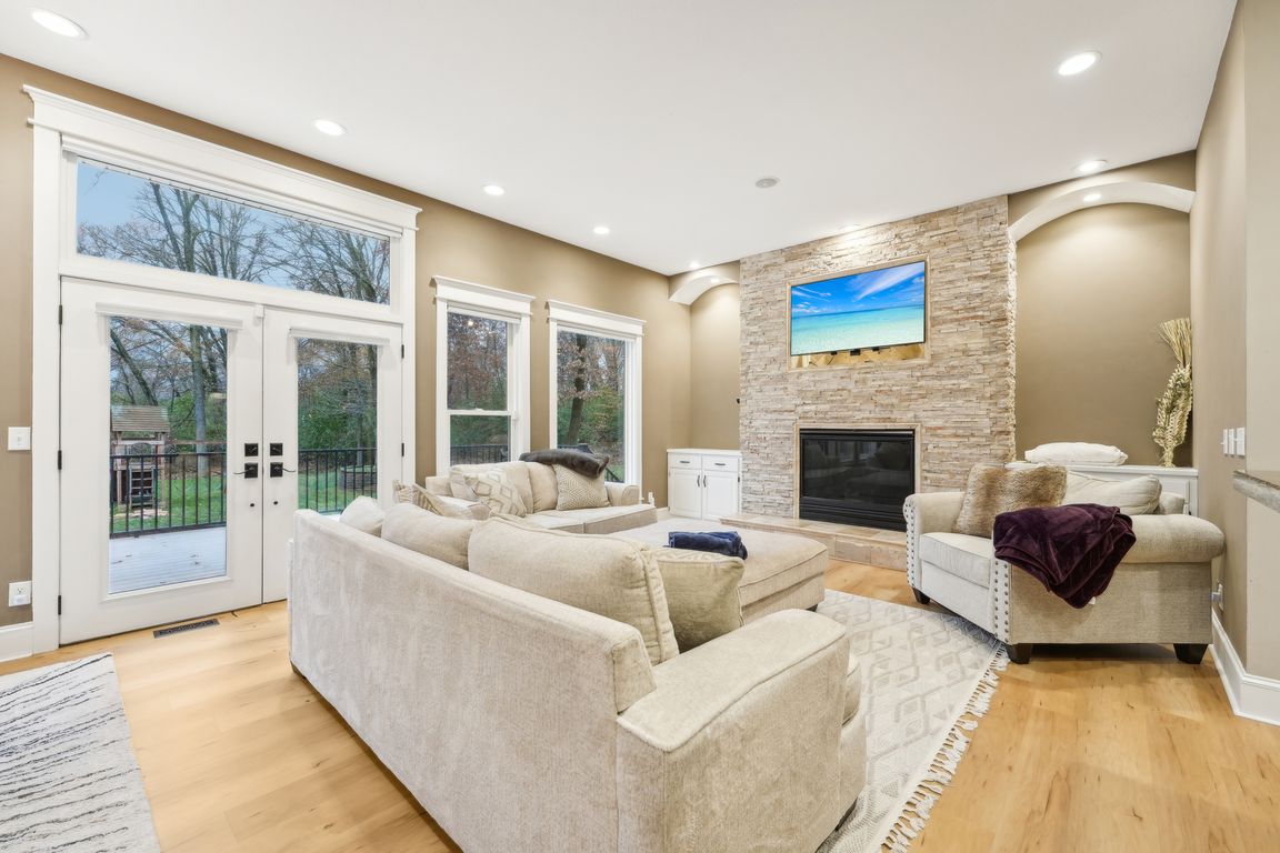256th St-015.jpg