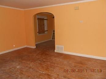 2nd image of 7755 S Hoyne Ave