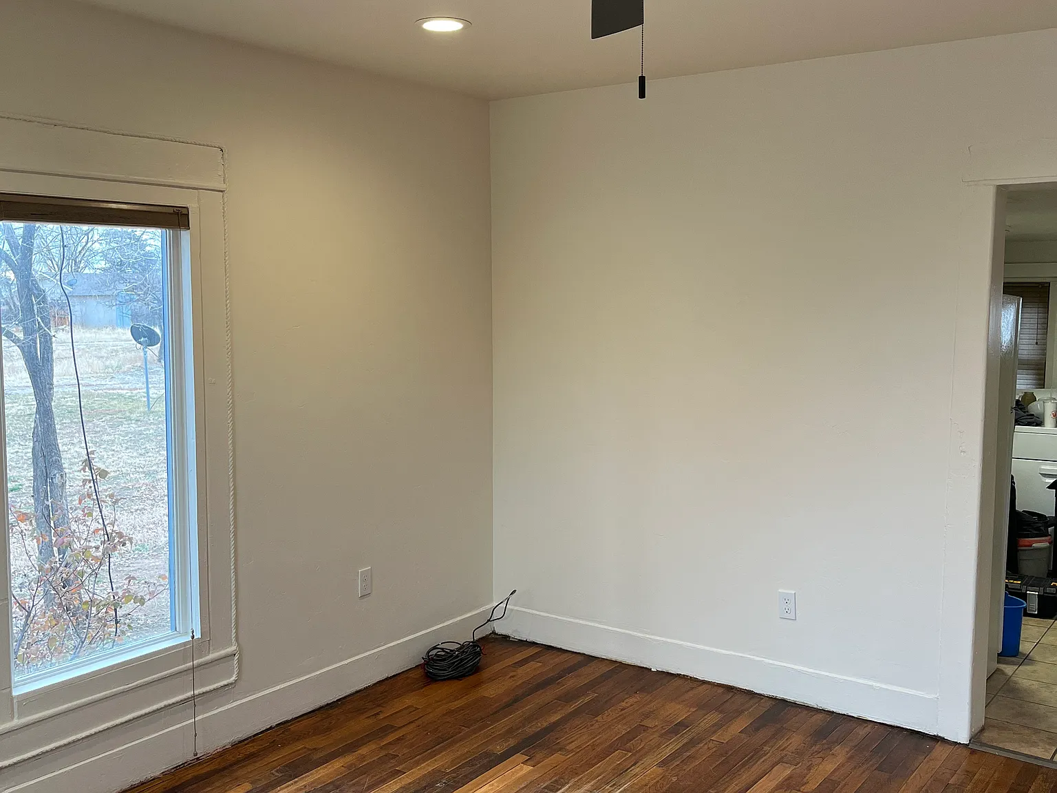 301 S Ash St — Photo 3