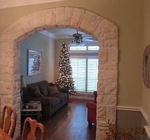 5th image of 102 Bristol Ct