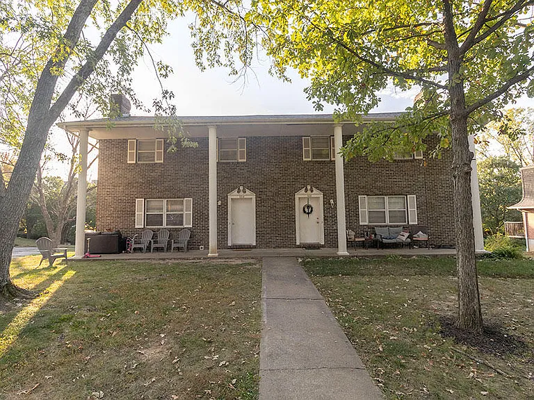 3313 Belle Meade Dr — Photo 1