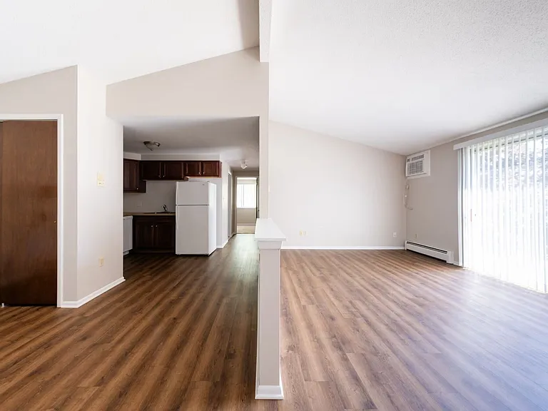 Sunset Court — Photo 11