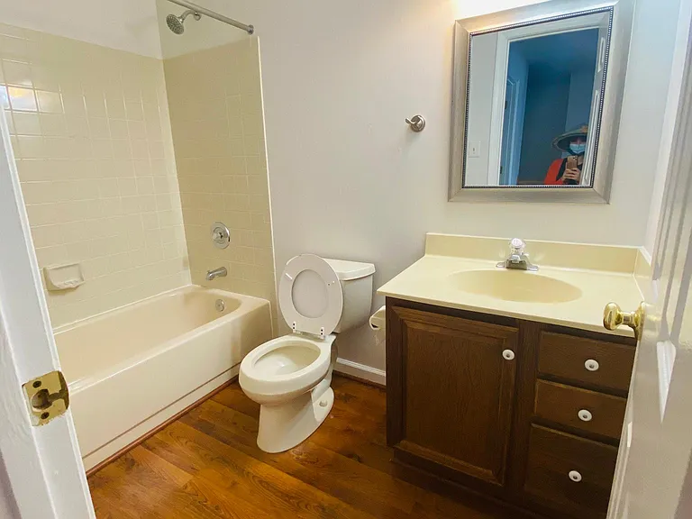 Bathroom in third level