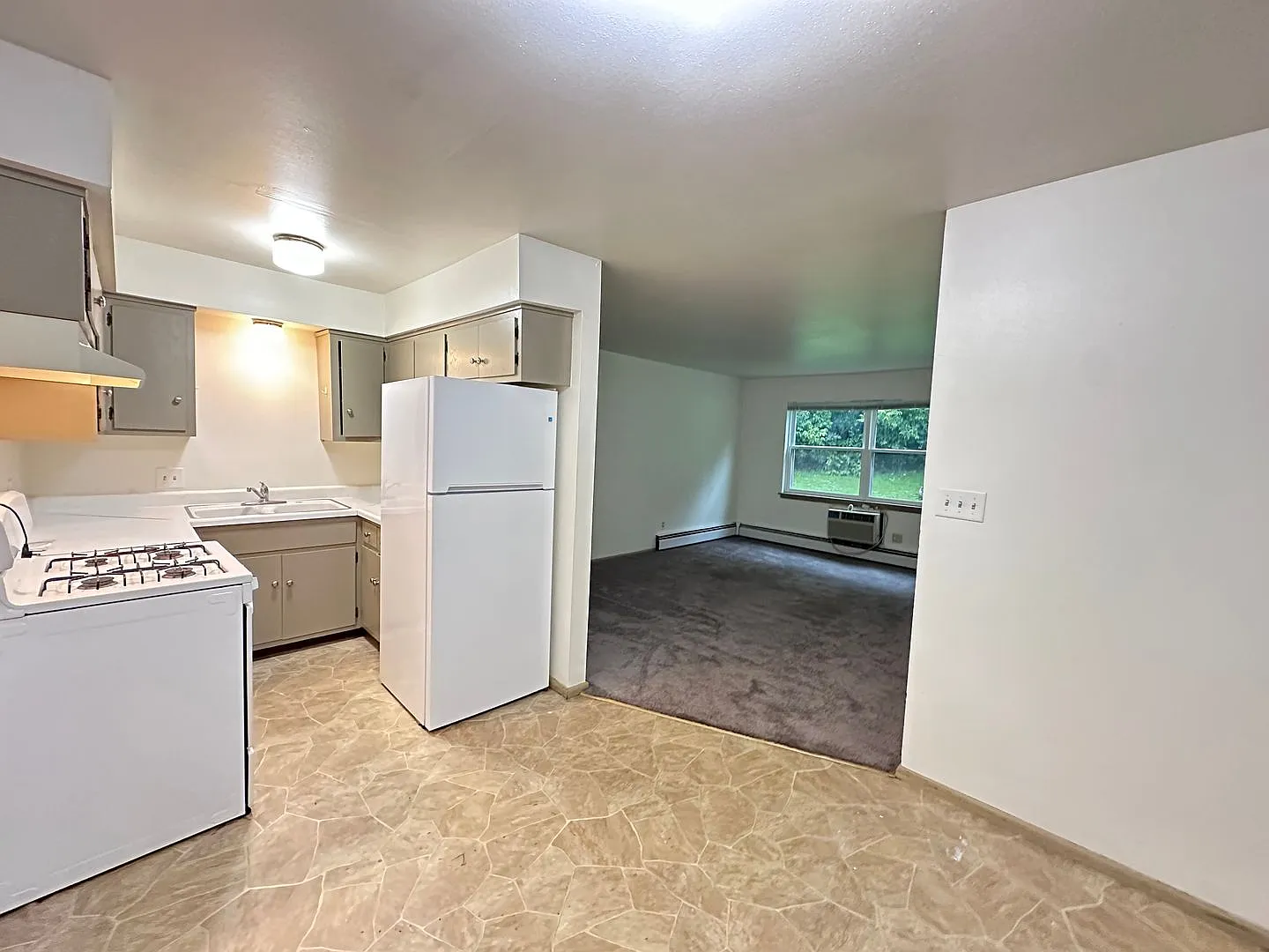 830 Harding St. — Photo 2