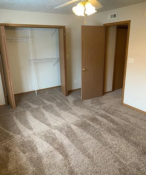 3527 W 55th St #6 — Photo 8