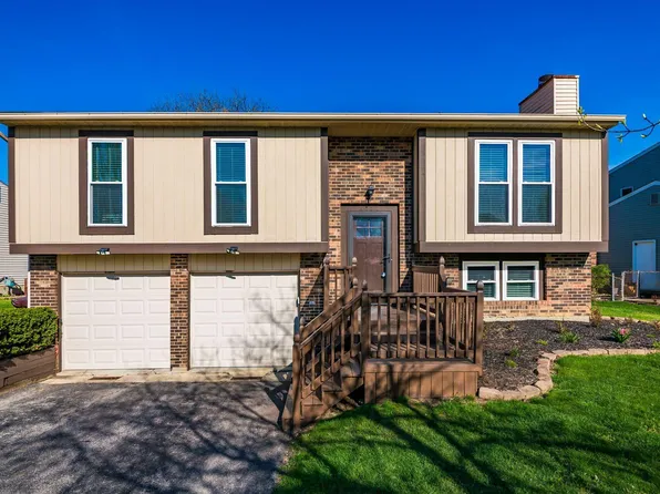 2152 Camelback Dr, Columbus, OH 43228