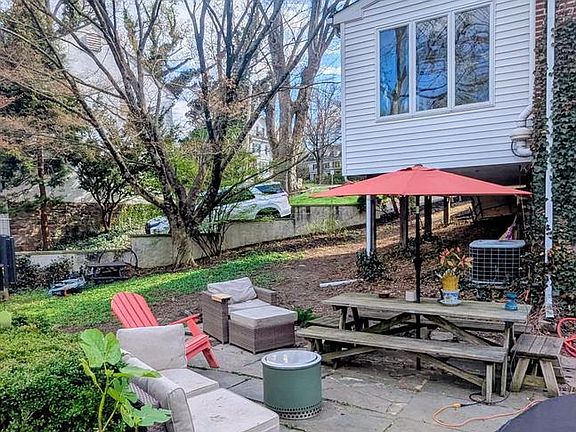 5th image of 307 Valley Rd
