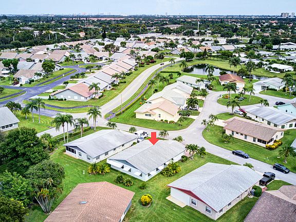 Home For Sale In Cypress Lakes