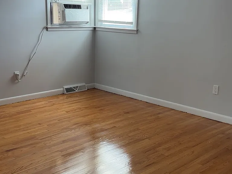 24 Keats St #1 — Photo 11