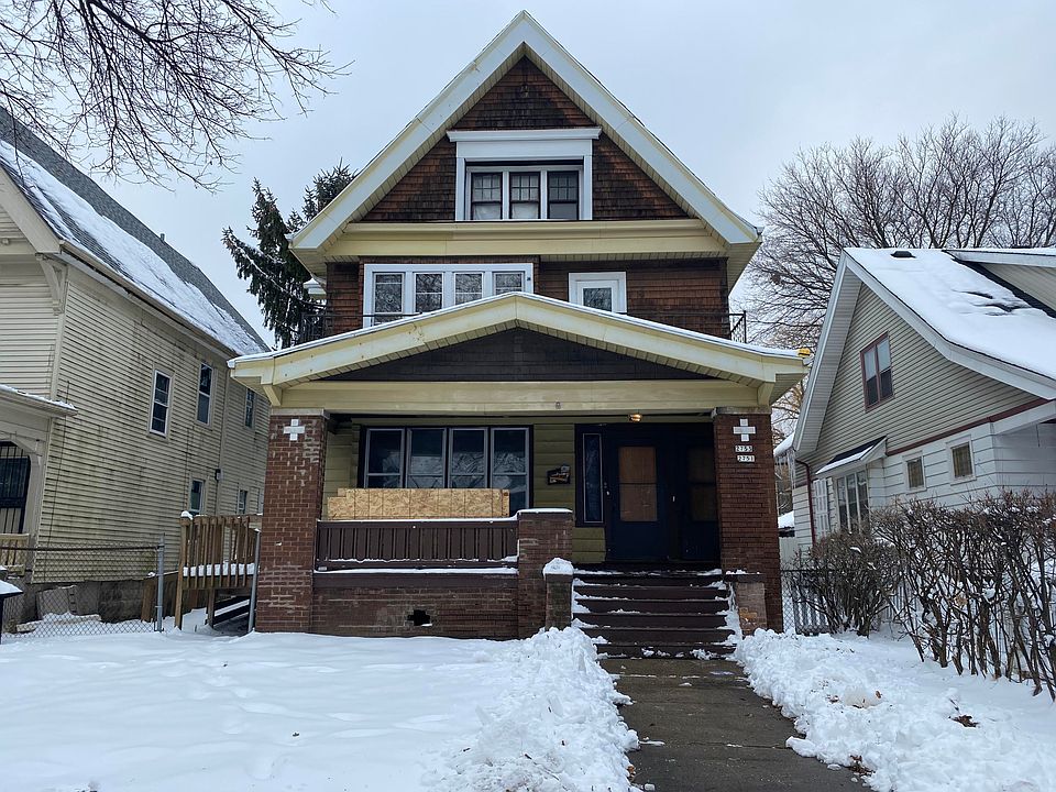 1st image of 2751 N 40th St #2753