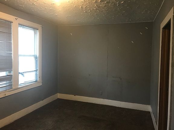 4th image of 307 Rosewood Ave