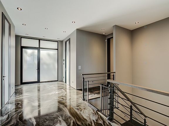 5th image of 581 Rue Des Azlets