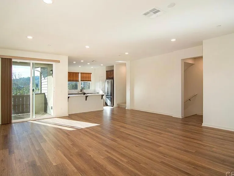 415 E Mission Villas Rd — Photo 7