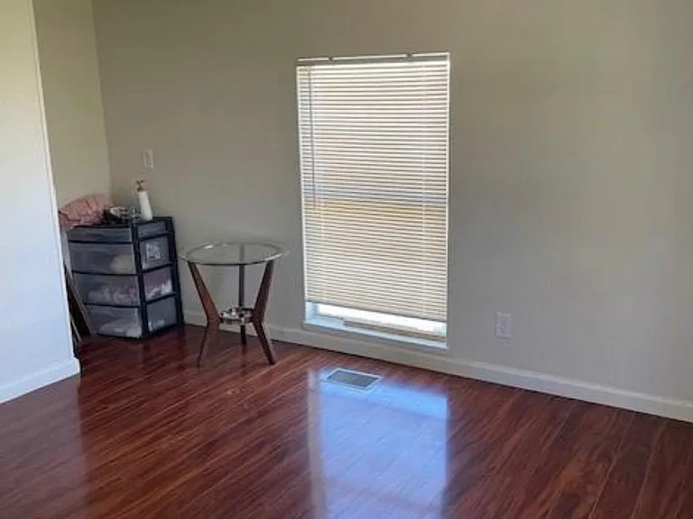 17520 Julia Ave — Photo 8