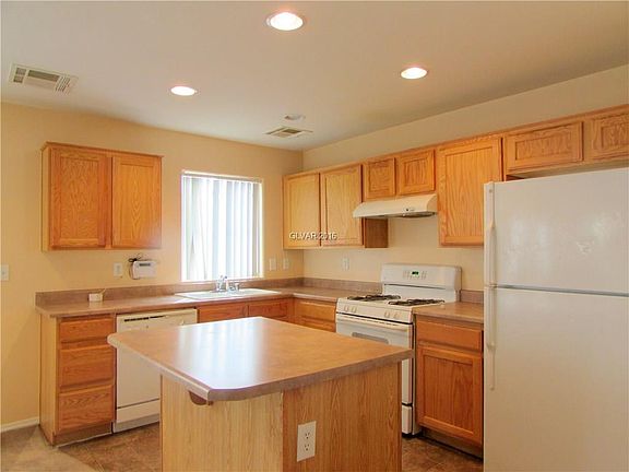 3rd image of 7040 Canary Ivy Way #0