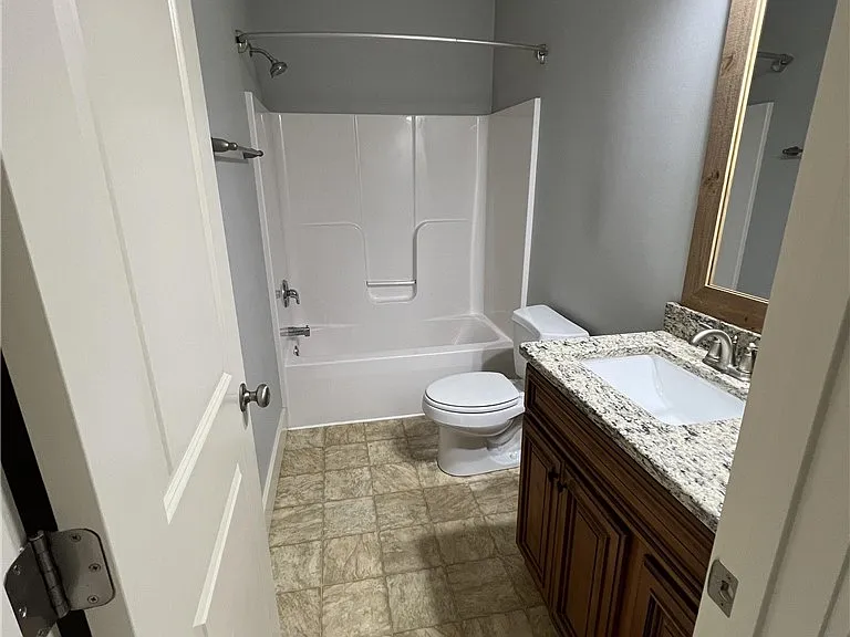 252 Lee Ln — Photo 9