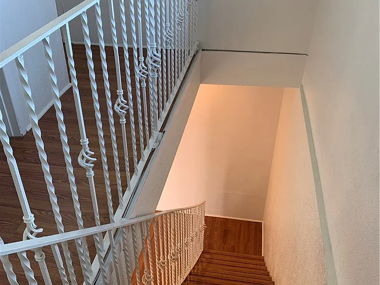 212 S Vail Ave #1/2 — Photo 24