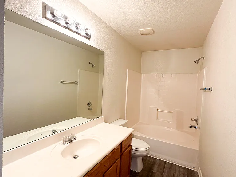 310 Cedar Ridge Dr #B — Photo 18