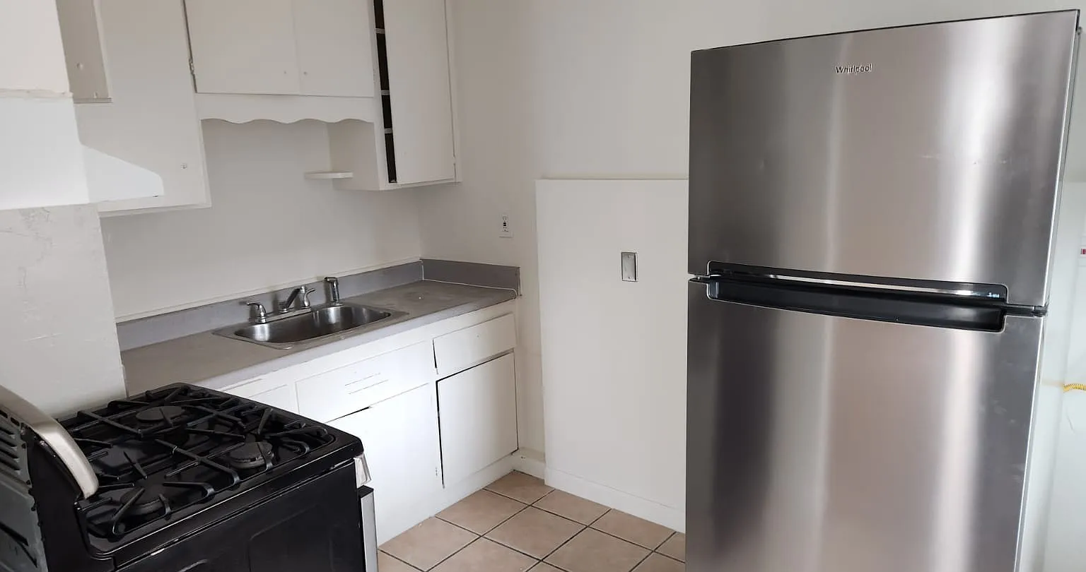 2 bed, 900 sqft, $2,790 — Photo 1