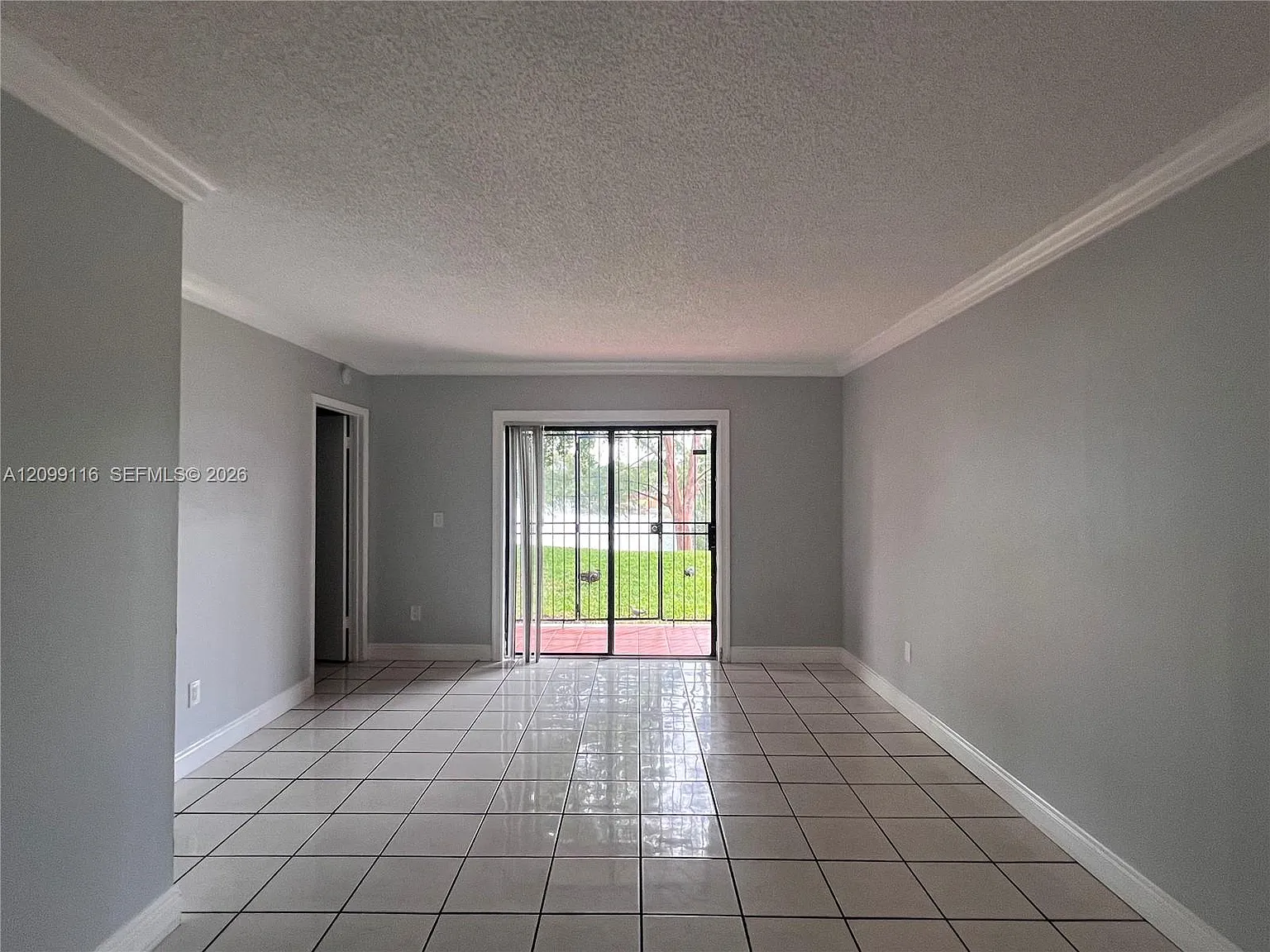 Lago Grande Condo Three C — Photo 3