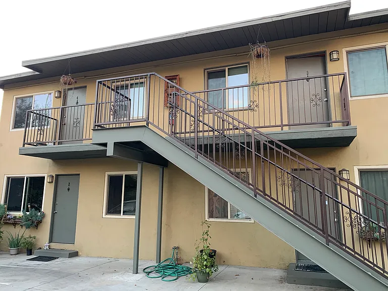 83 S Berkeley Ave #3 — Photo 1