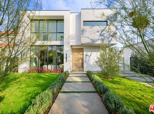 316 S Oakhurst Dr, Beverly Hills, CA 90212