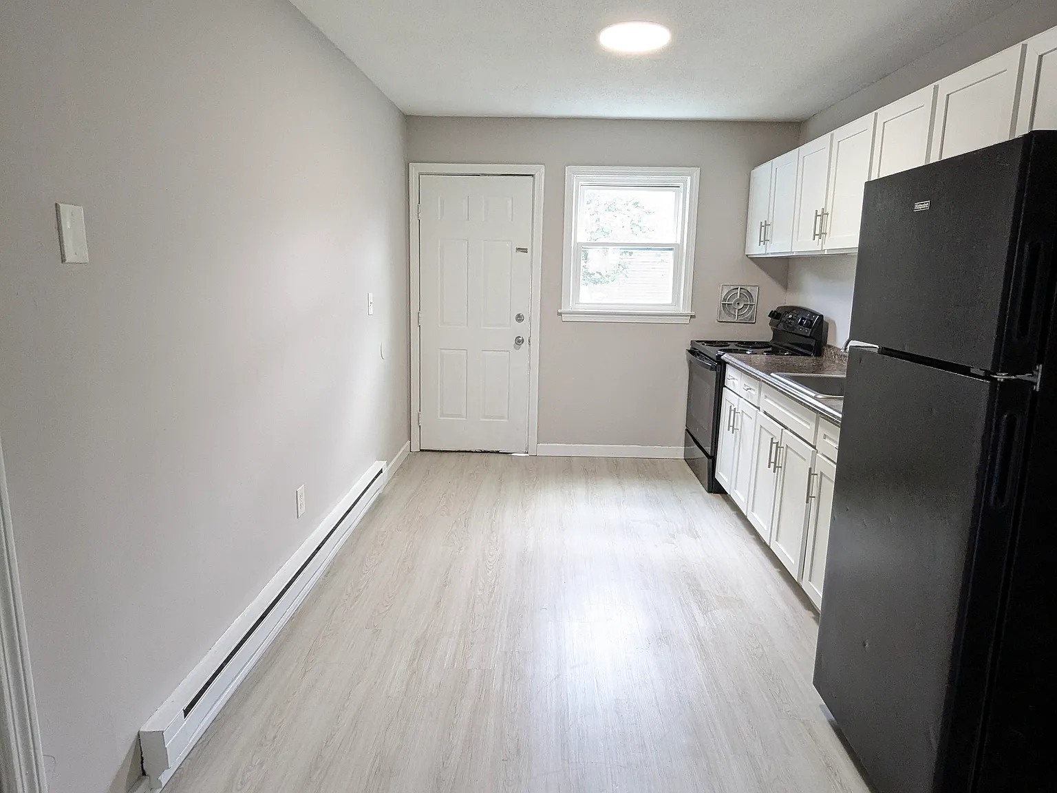 2 bed, $1,500 — Photo 4