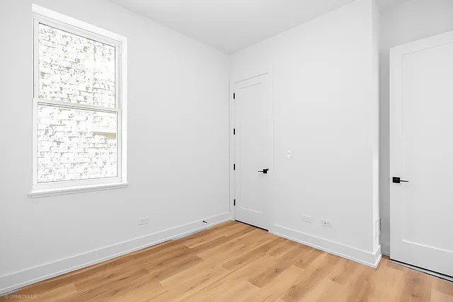 2113 N Kenmore Ave #2 — Photo 18