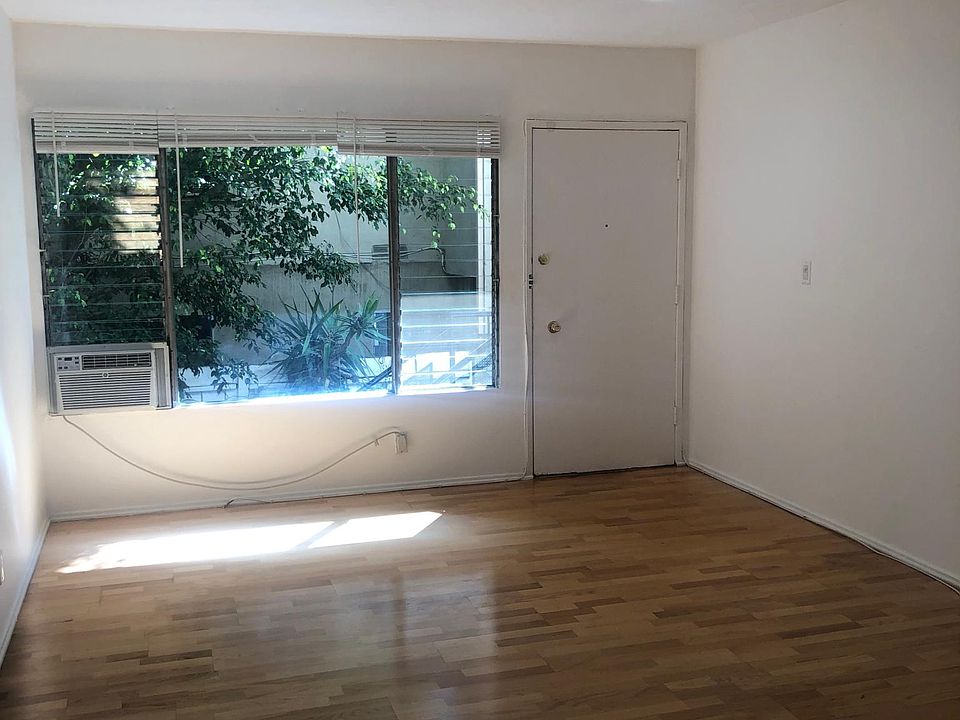 1st image of 550 N Flores St APT 2