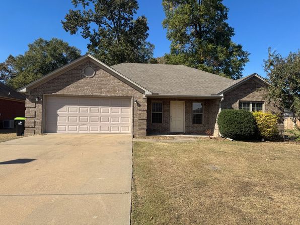 6 Weatherwood Dr