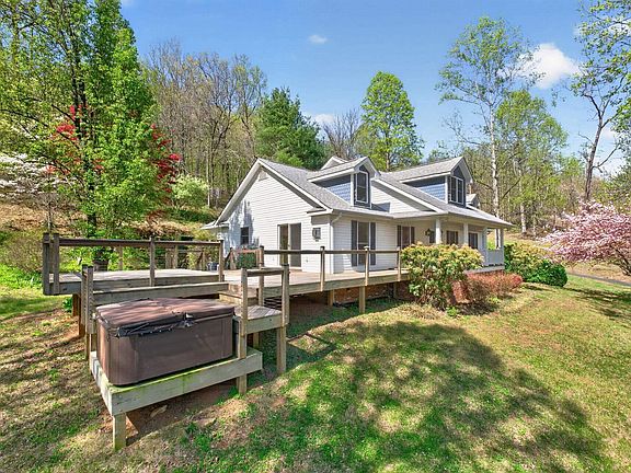 4th image of 689 Mutton Hollow Rd