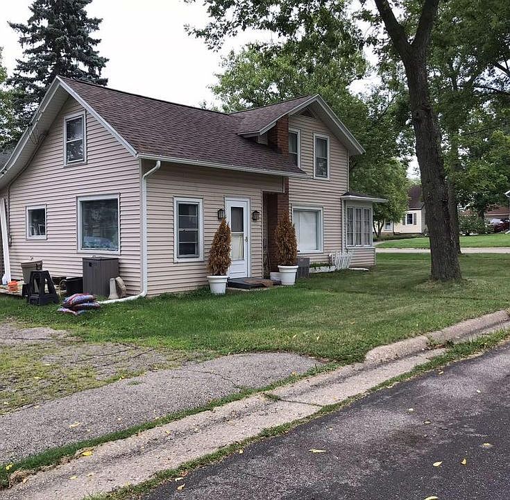 1st image of 703 Bagley Ave SE