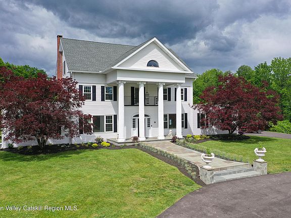 3rd image of 25 Glen Street
