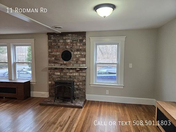 3rd image of 11 Rodman Rd