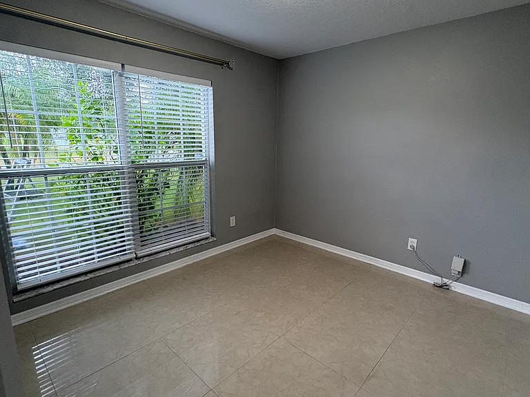 18139 Leafwood Cir — Photo 24